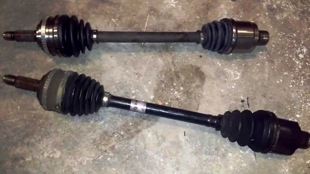 Will a bad cv axle cause steering wheel to shake